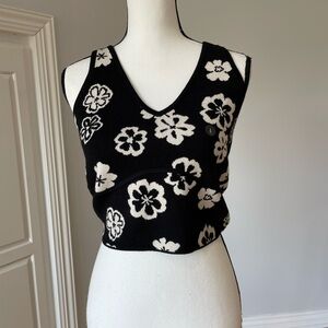 L.A. Hearts new with tag floral sweater tank top in a size large NWT NEW